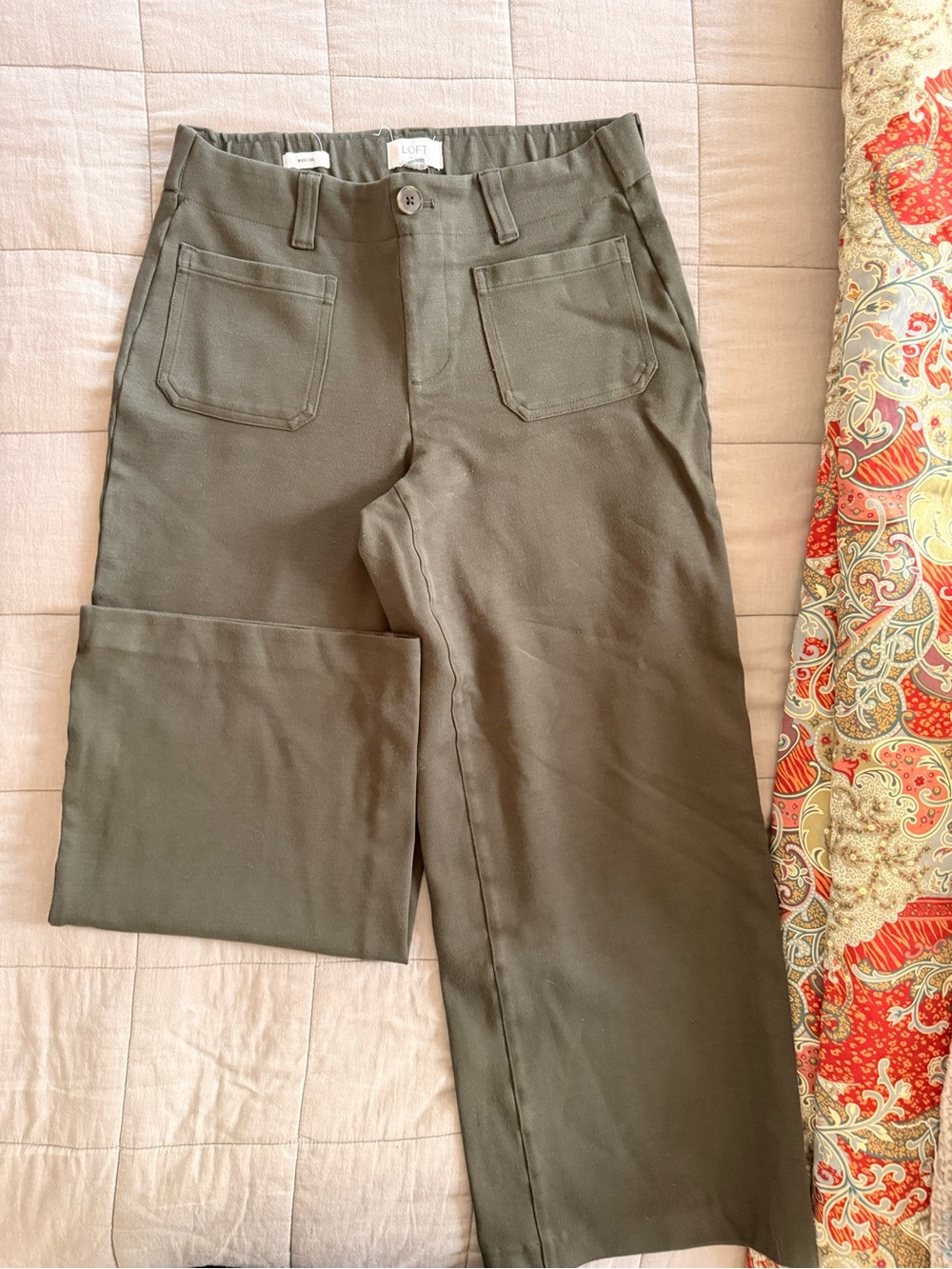 LOFT Olive Green Wide-Leg Capris